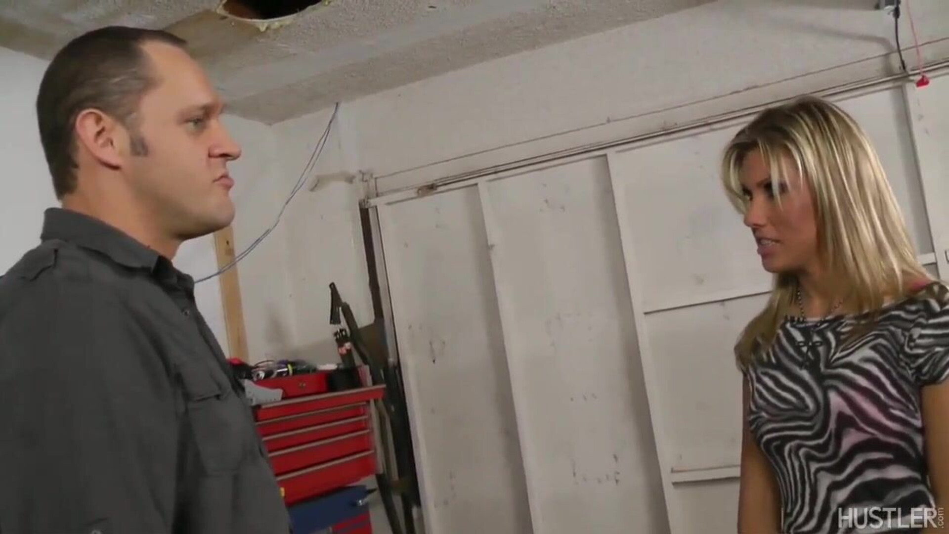Aubrey Addams Beaver Hunt - teen - babe