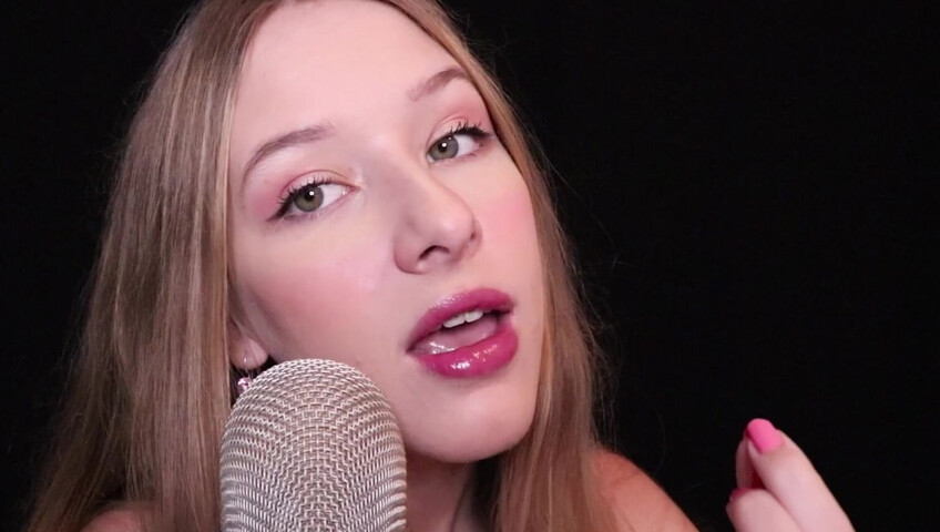 Diddly ASMR - Up close finger sucking ASMR