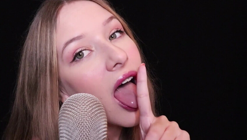 Diddly ASMR - Up close finger sucking ASMR