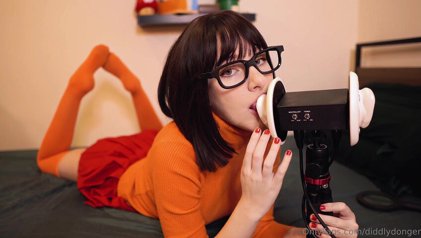 Diddly ASMR - Velma Eats Your Ears N Begs You To Cum