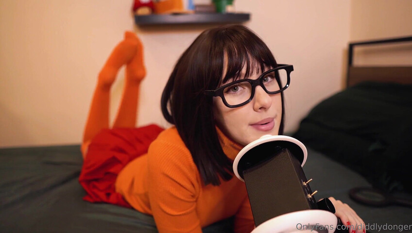 Diddly ASMR - Velma Eats Your Ears N Begs You To Cum