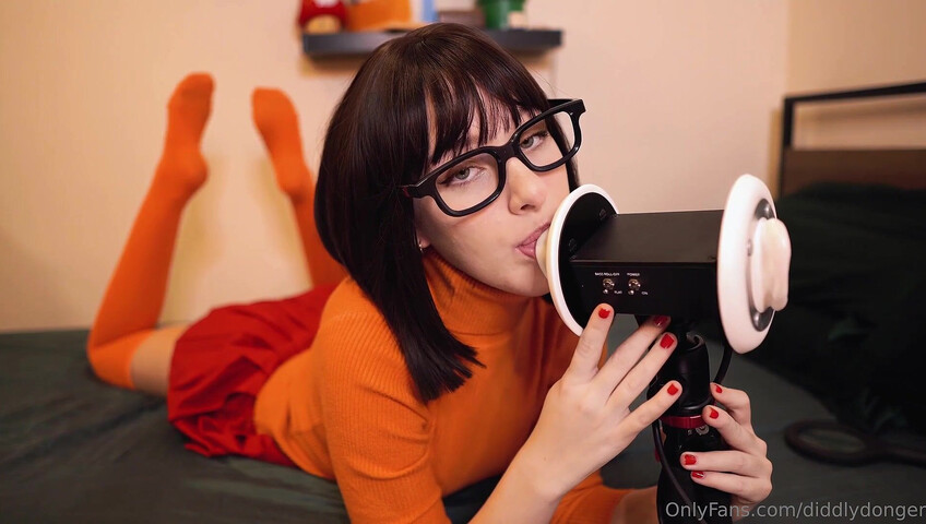 Diddly ASMR - Velma Eats Your Ears N Begs You To Cum