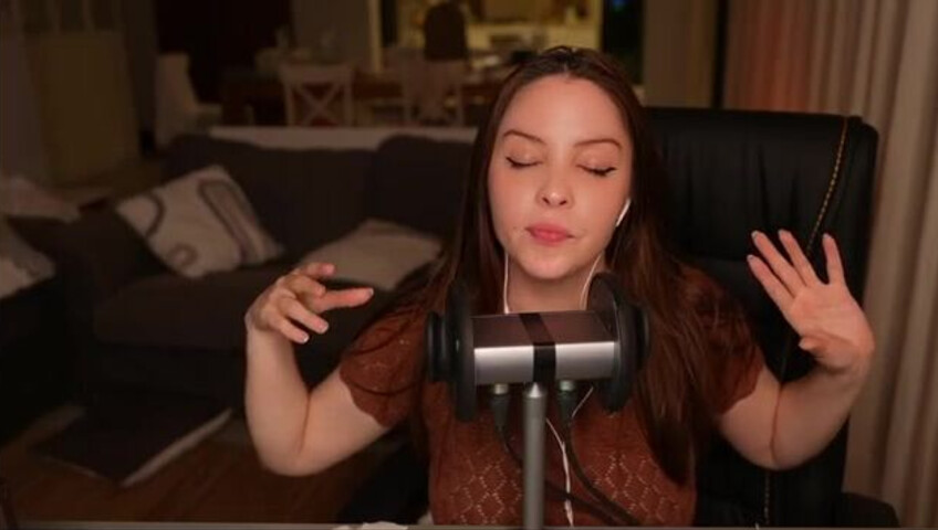Moona ASMR - 7 December 2025 - Fansly Stream