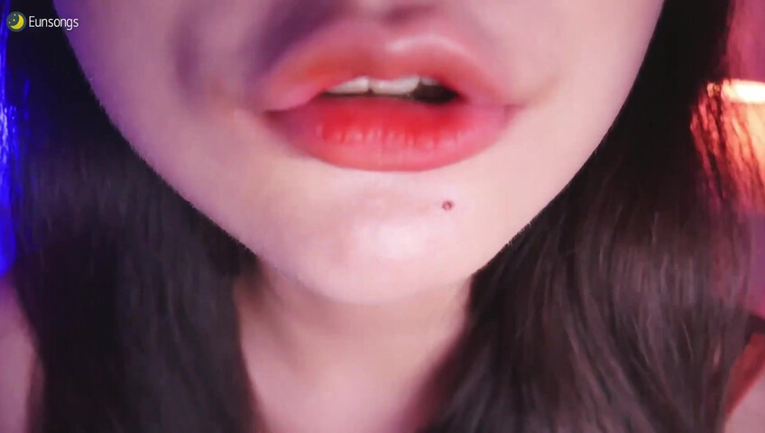 Eunsongs ASMR - Kissing
