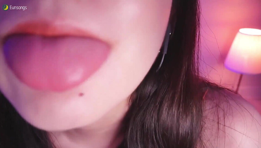 Eunsongs ASMR - Kissing