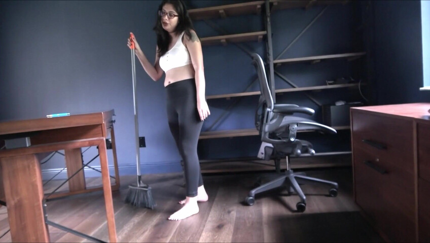 FamilyTherapy - Lucy Sunflower - Clean Up Crew