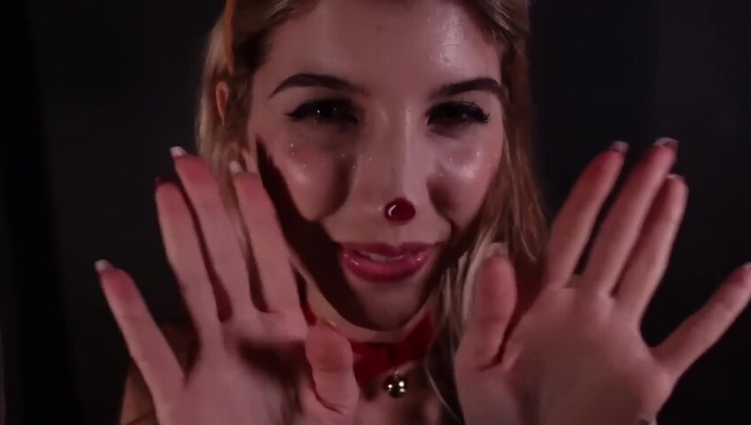 FrivolousFox ASMR - Rudolph’s Stuck in Your Screen