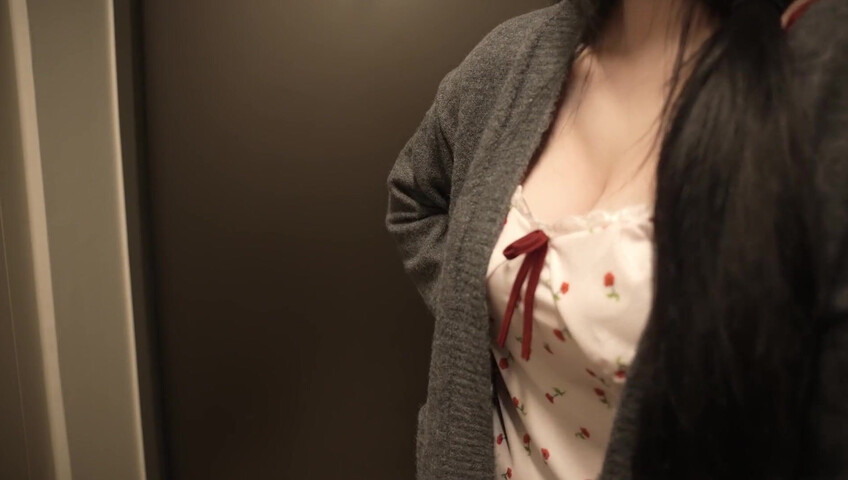 ASMR Yoon Ying - ASMR Roleplay with Reversed Dynamics A Night on a Business Trip