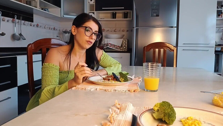 Loreena Fox – Stepmom Takes Your Virginity