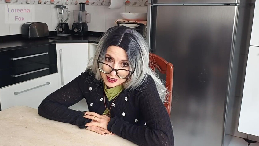 Loreena Fox – Succubus Stepmommy