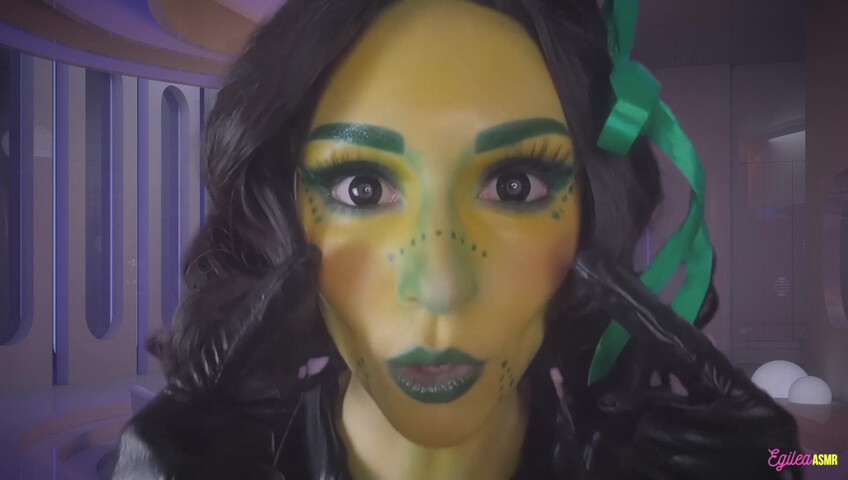 Egilea ASMR - Alien Waifu Kisses