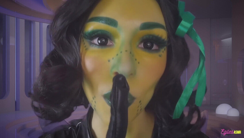 Egilea ASMR - Alien Waifu Kisses