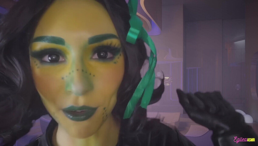 Egilea ASMR - Alien Waifu Kisses