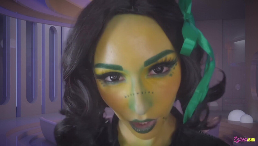 Egilea ASMR - Alien Waifu Kisses