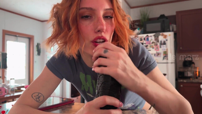 Elle Marz - BBC WORSHIP