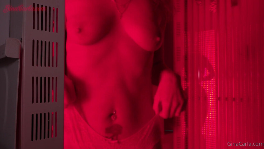 Gina Carla - 23 November 2024 - Red Light Panel ASMR