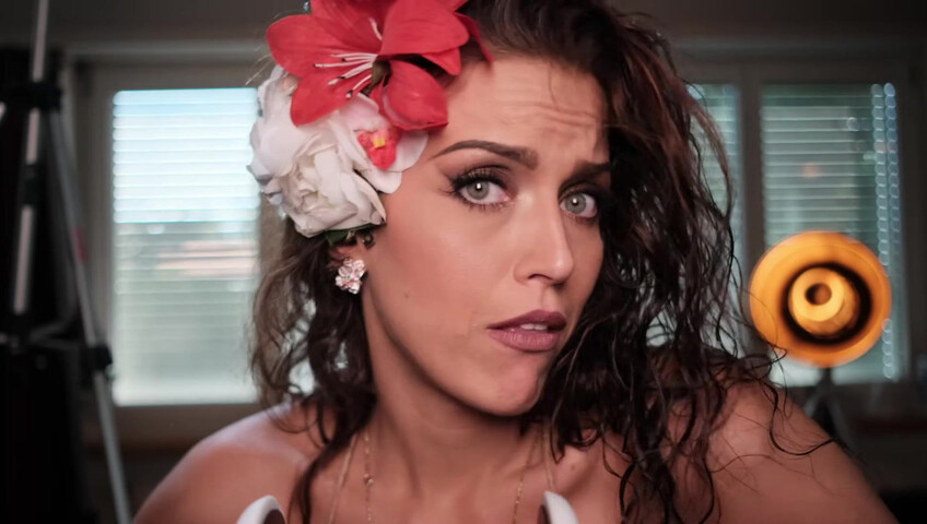 Gina Carla ASMR - Exclusive Ear Attention 8 September 2020