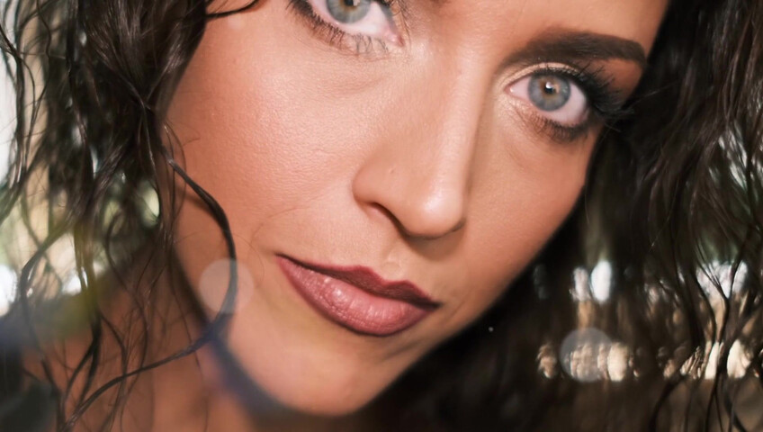 Gina Carla ASMR - Primo piano estremo - Esclusiva premium