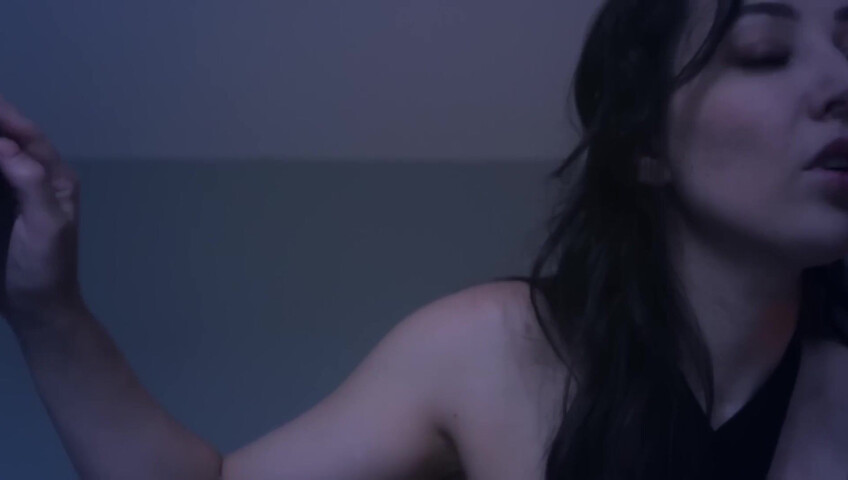 La tua ragazza ti fa un ASMR delicato