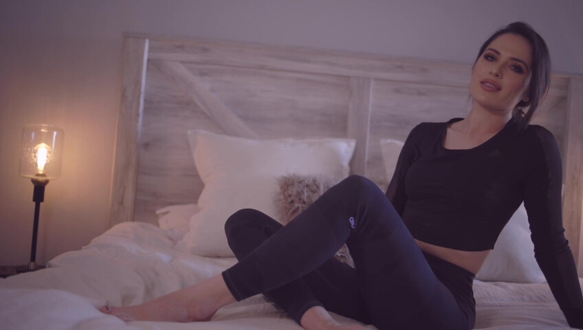 Goddess Alessa - Eat it for StepMommy