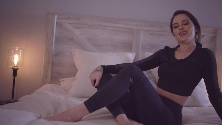 Goddess Alessa - Eat it for StepMommy