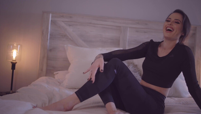 Goddess Alessa - Eat it for StepMommy