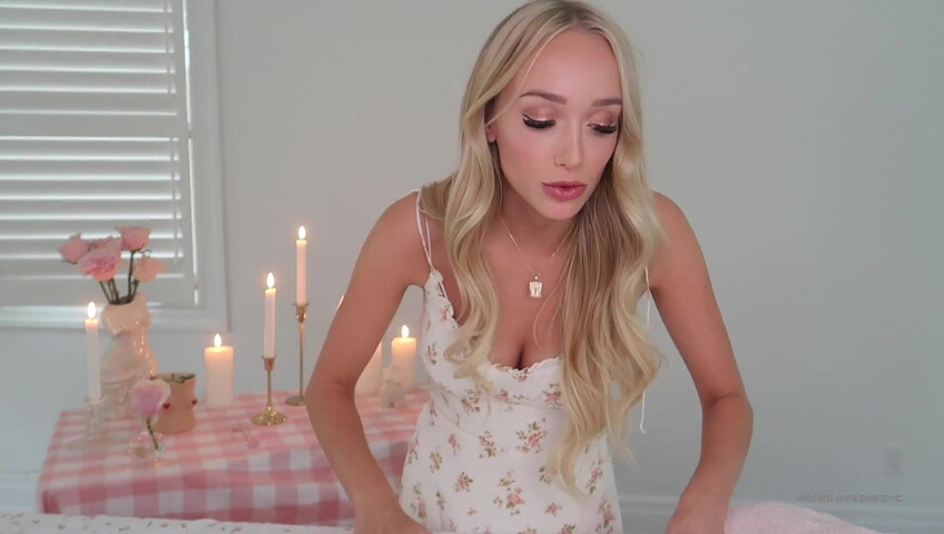 Gwen Gwiz - ASMR - Oil Massage and BJ