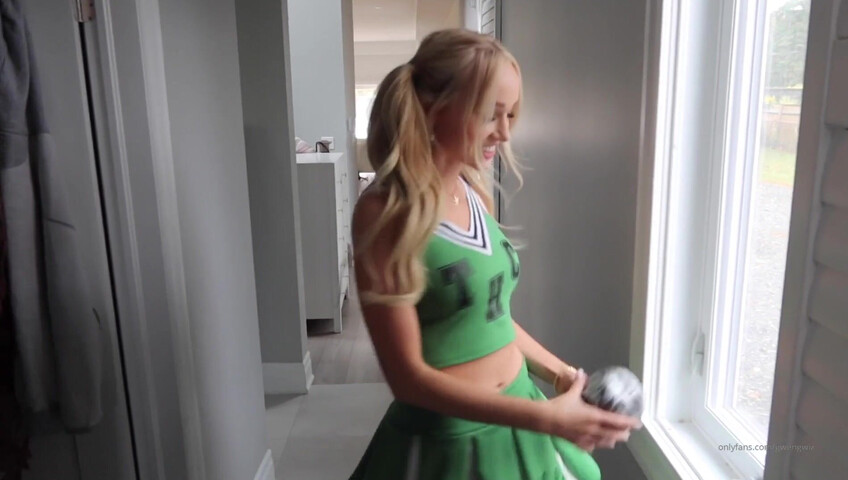 Gwen Gwiz - Girl Next Door Episode 3 - Halloween Edition