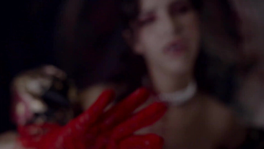Asmr glow - Sharon Dubois, 31 de noviembre de 2024. ASMR para socios: un vampiro te hipnotiza