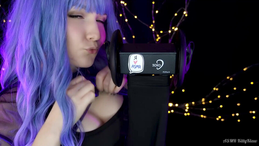 ASMR Kitty Klaw - Hot Licking & Mouth sounds