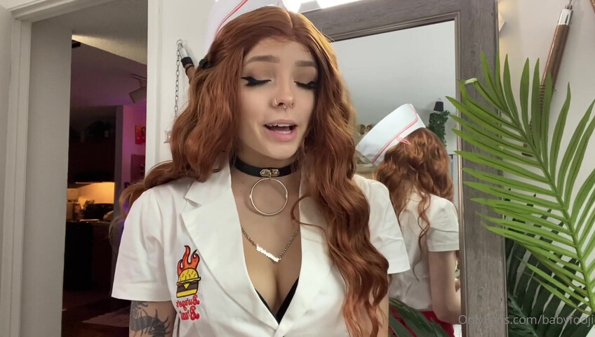 BabyFooji - Waitress Roleplay
