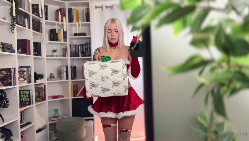 Babyfooji - Santa’s Step-Daughter