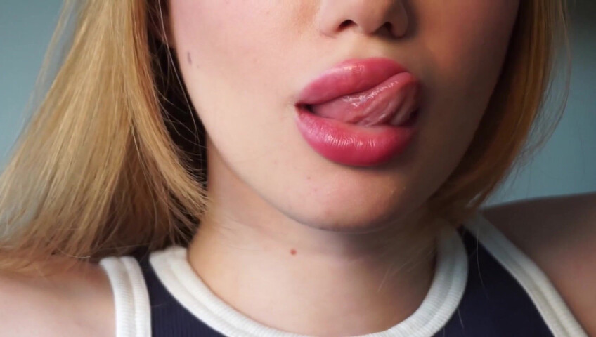 Babyheavanian - Lipstick Try on Close to Camera