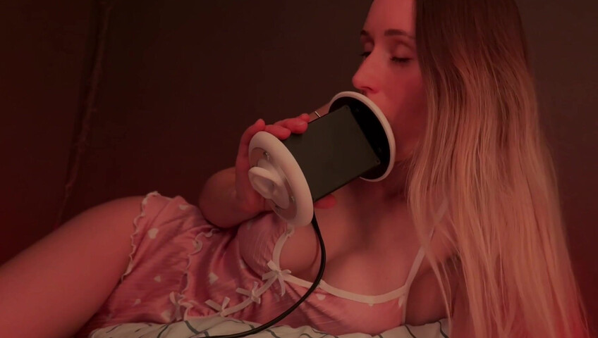 ASMR al crespino - leccate rilassanti