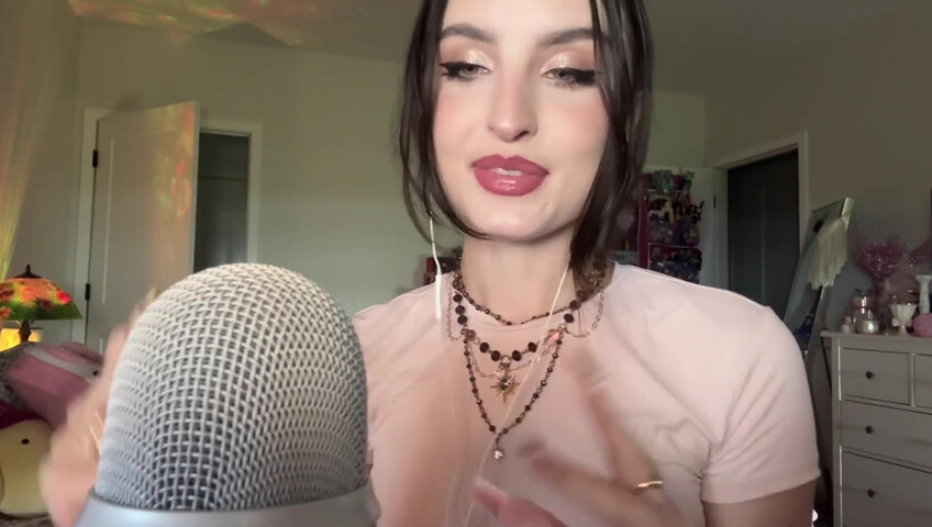 Beebee ASMR - XL Nail Tapping, Scratching, w⧸ Random Objects, Upclose Whisperi