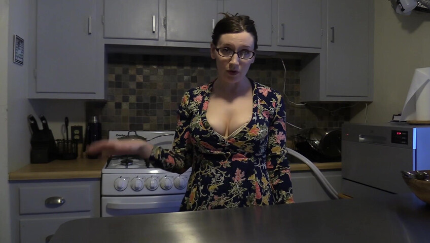 Bettie Bondage - A Hard Lesson With Mommy