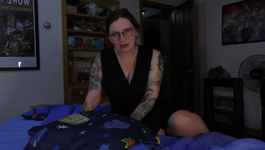 Bettie Bondage - Mom's Truth About the School Trip