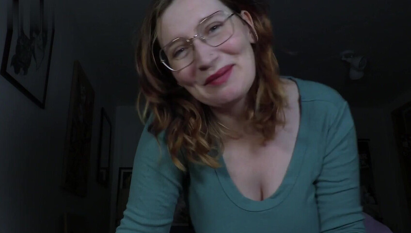 Bettie Bondage - Mommy Needs A Fix