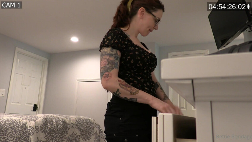Bettie Bondage - Mommy Roleplay