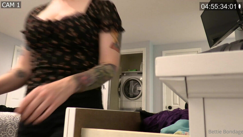 Bettie Bondage - Mommy Roleplay