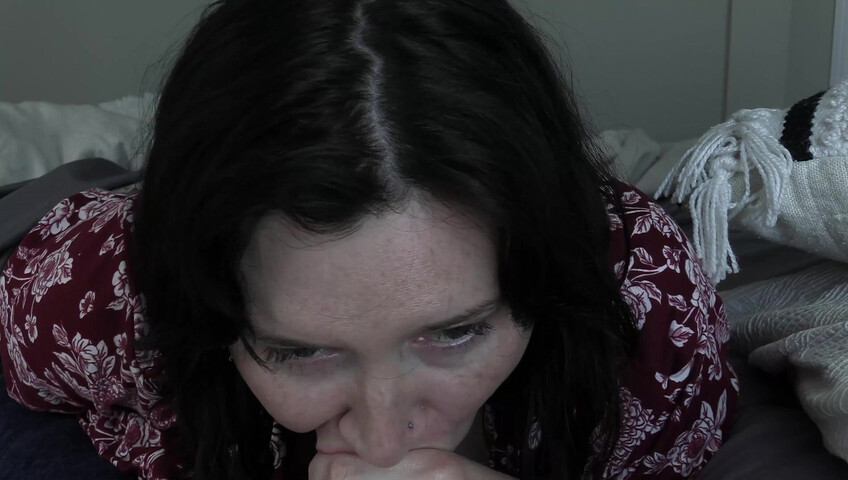 Bettie Bondage - Morning Wood with Mommy