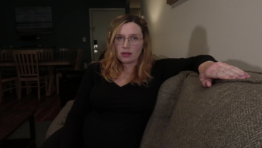 Bettie Bondage – Small Penis Lessons With Mom