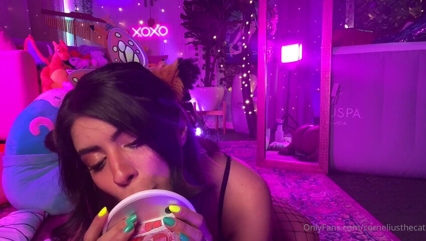 Corneliusthecat ASMR - Oil Ass Massage