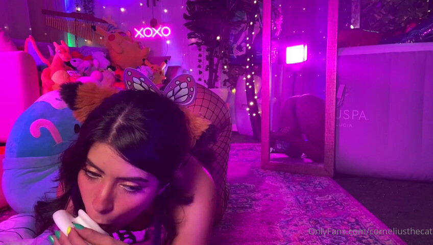 Corneliusthecat ASMR - Oil Ass Massage
