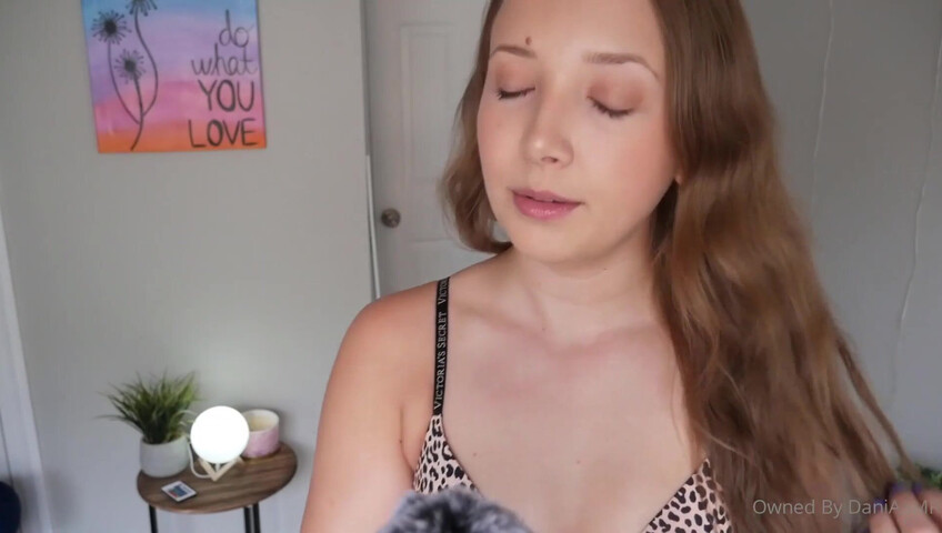 Dani ASMR – vs. Lingerie-Trigger