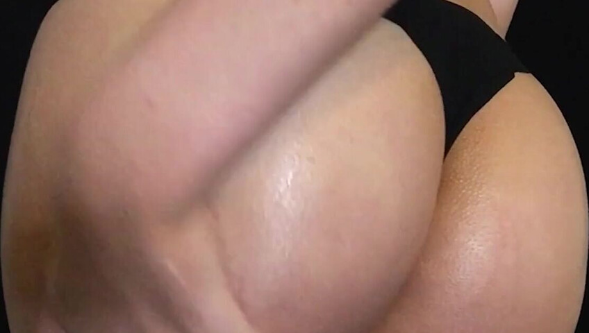 Diddly ASMR - Massaggio anale con olio ASMR
