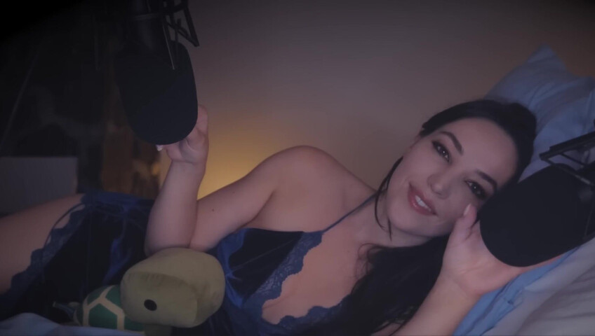 [ASMR] FALL ASLEEP NEXT TO YOUR WIFE (ramble + head massage)