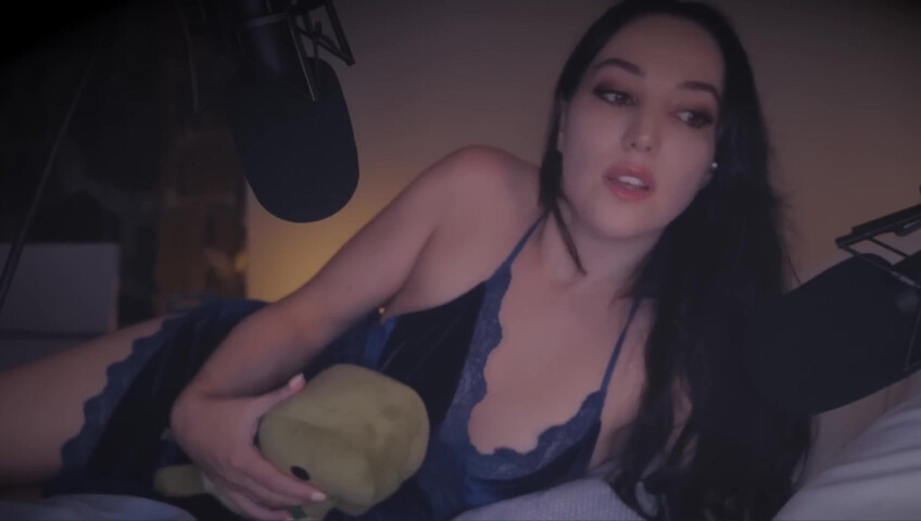 [ASMR] FALL ASLEEP NEXT TO YOUR WIFE (ramble + head massage)
