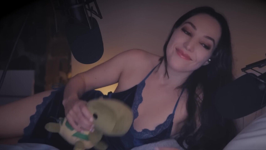[ASMR] FALL ASLEEP NEXT TO YOUR WIFE (ramble + head massage)