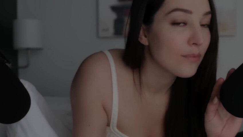 [ASMR] GIRLFRIEND DOESN'T LET YOU GO TO WORK